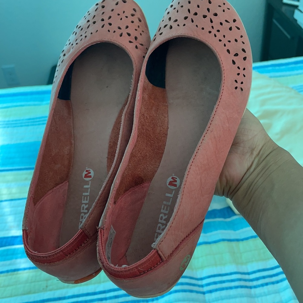 Shoes - Picture 2 of 2